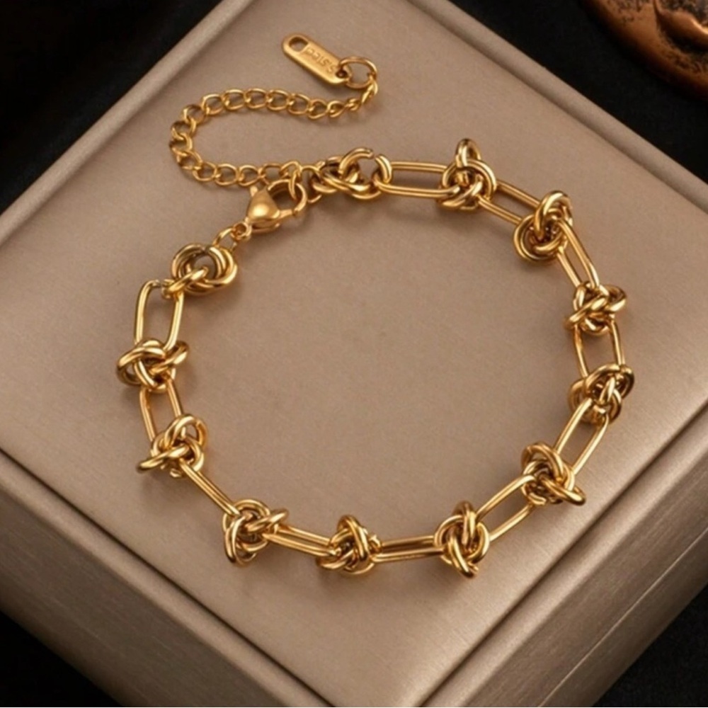 Gold Plated Stainless Steel Knot Link Bracelet